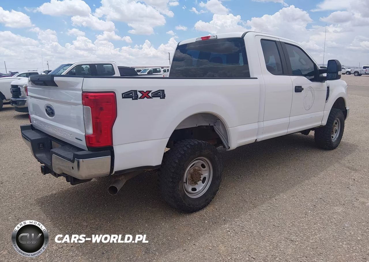 2017 Ford F-250 Xl VIN:1FT7X2B68HED28465 - 4