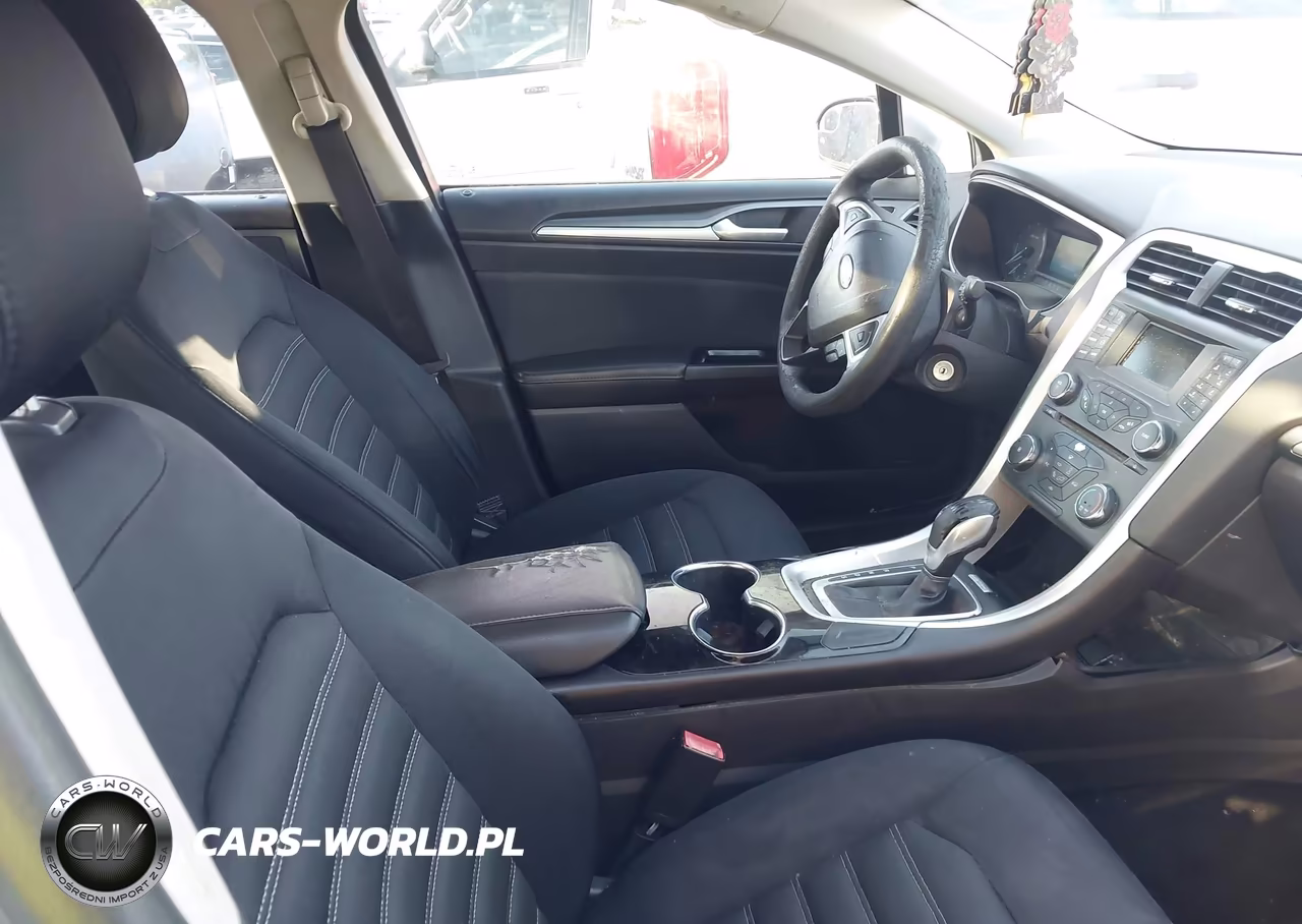 2014 Ford Fusion Se VIN:3FA6P0H73ER187674 - 5