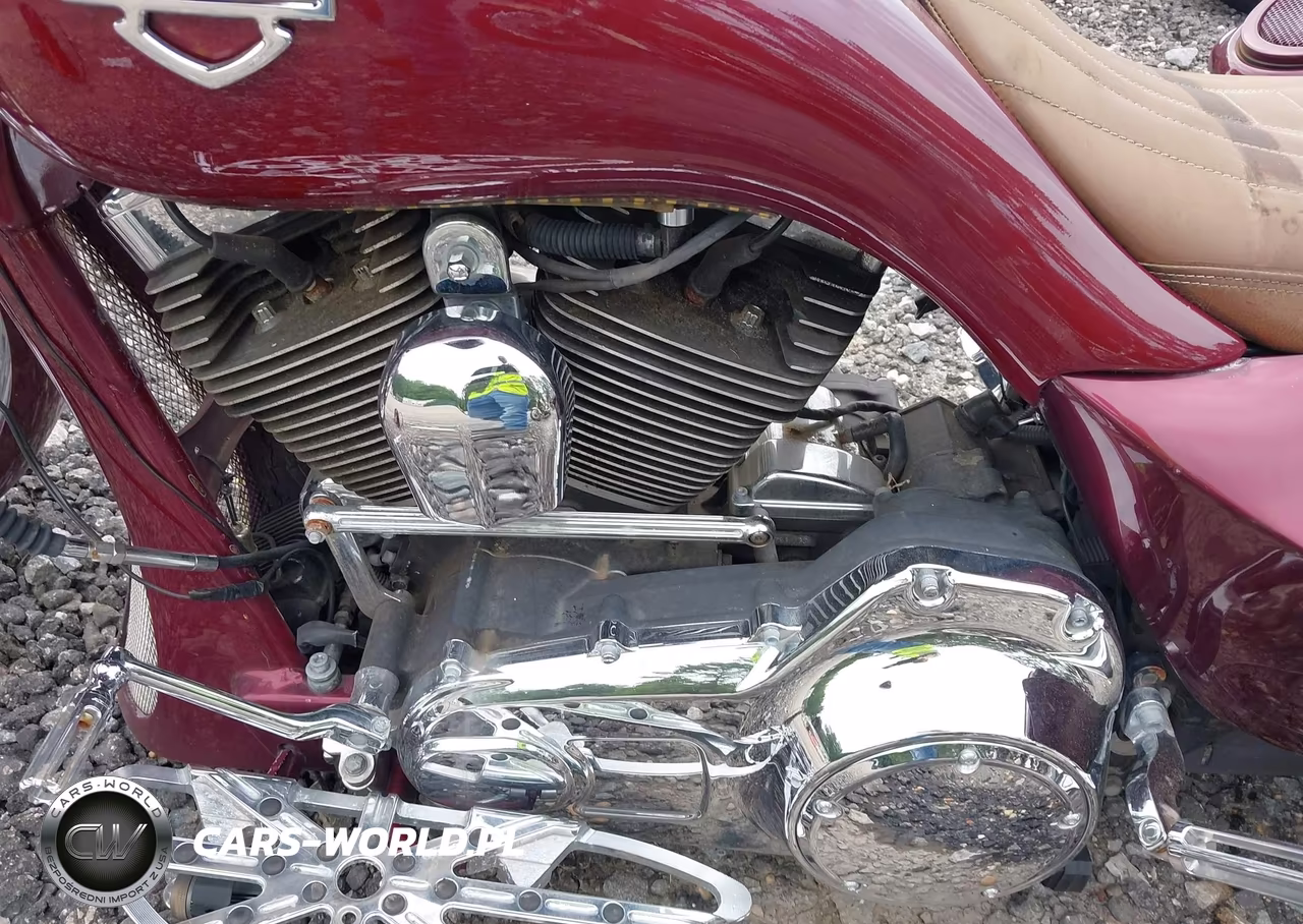 2010 Harley-Davidson Flhx VIN:1HD1KB411AB627016 - 9