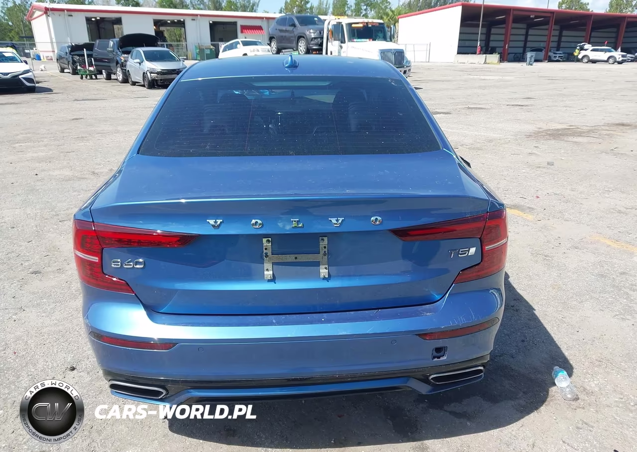 2021 Volvo S60 T5 R-Design VIN:7JR102FM2MG091166 - 17