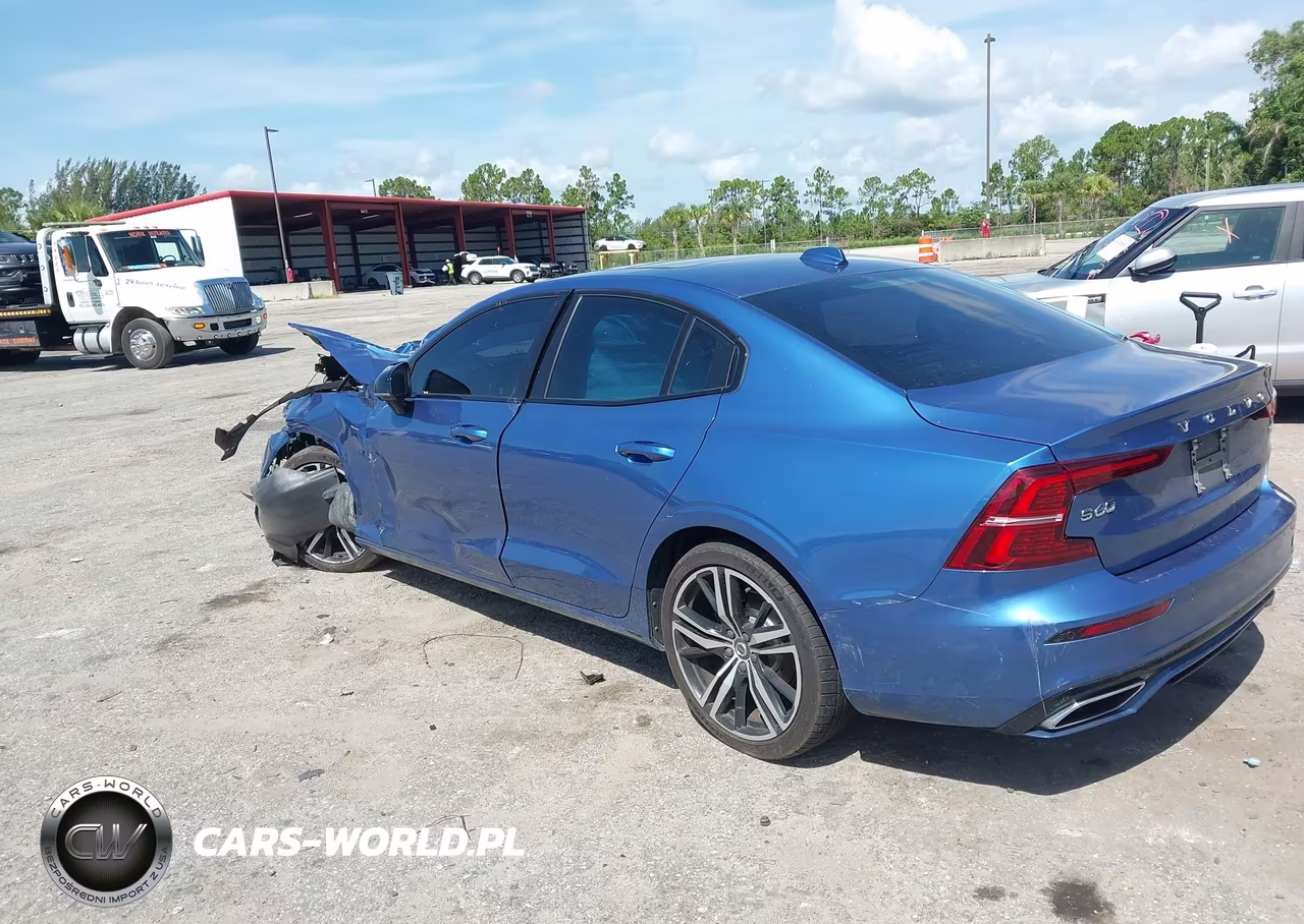 2021 Volvo S60 T5 R-Design VIN:7JR102FM2MG091166 - 3