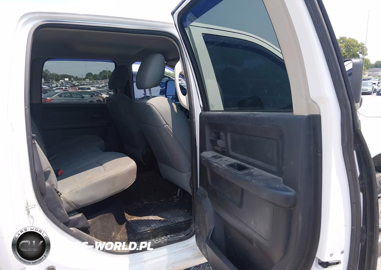 2015 Ram 2500 Tradesman VIN:3C6UR5CL5FG614273 - 8