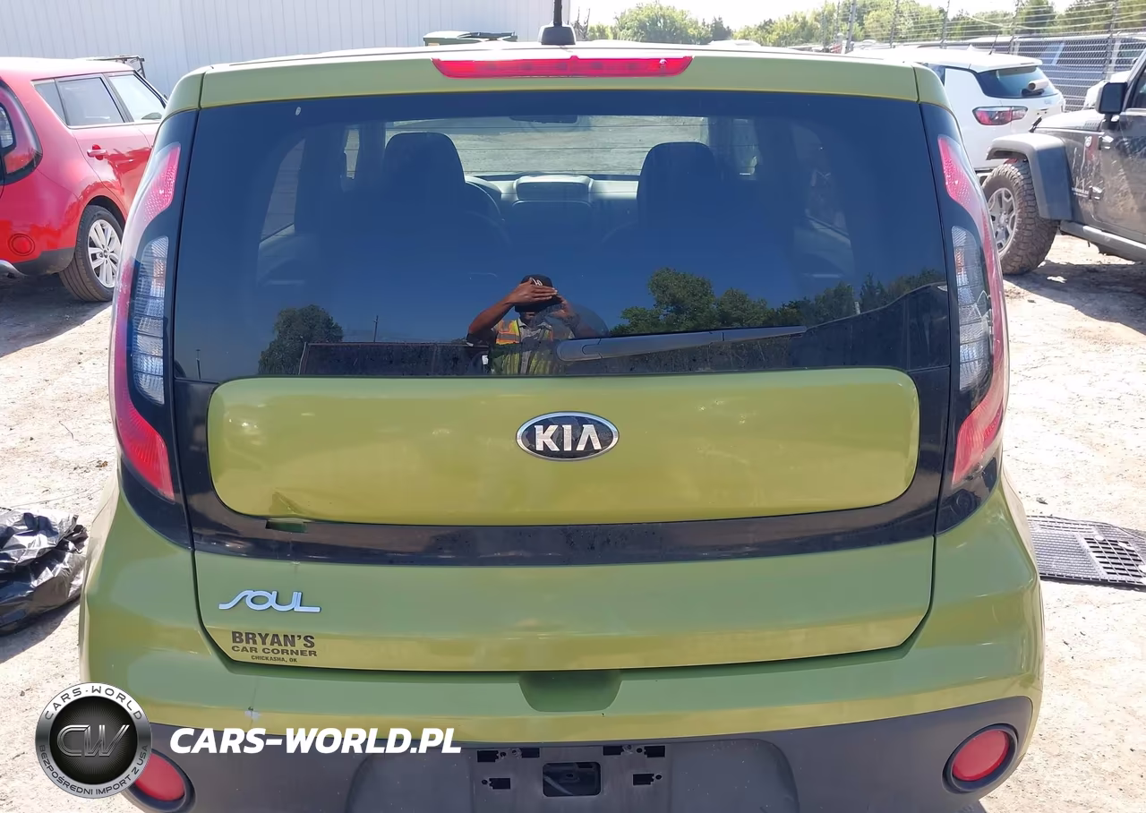 2017 Kia Soul VIN:KNDJN2A27H7877749 - 17