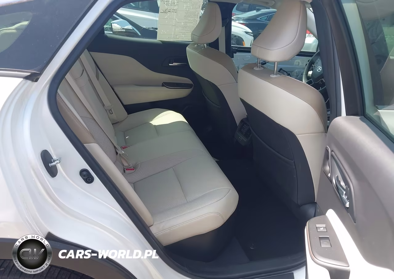 2023 Toyota Crown Limited VIN:JTDAAAAF0P3017142 - 8