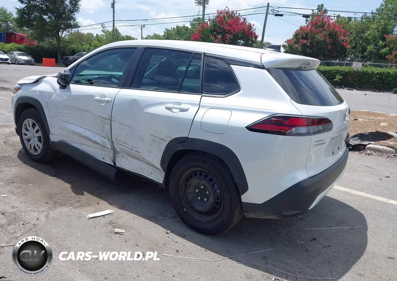 2026 Toyota Corolla Cross L VIN:7MUAAAAG5TV157632 - 3