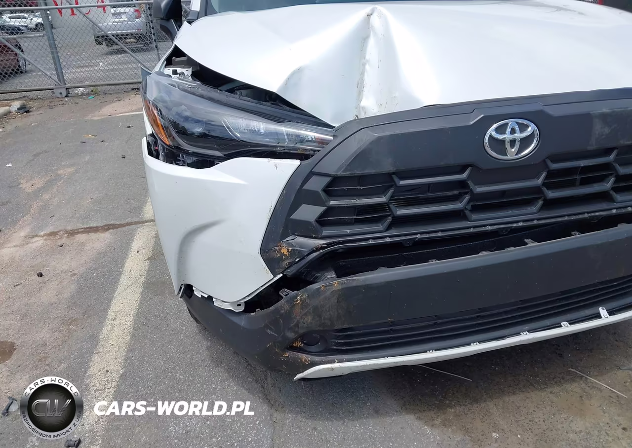 2026 Toyota Corolla Cross L VIN:7MUAAAAG5TV157632 - 6