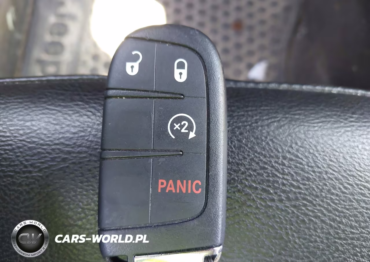 2018 Jeep Compass Latitude 4X4 VIN:3C4NJDBBXJT290678 - 11