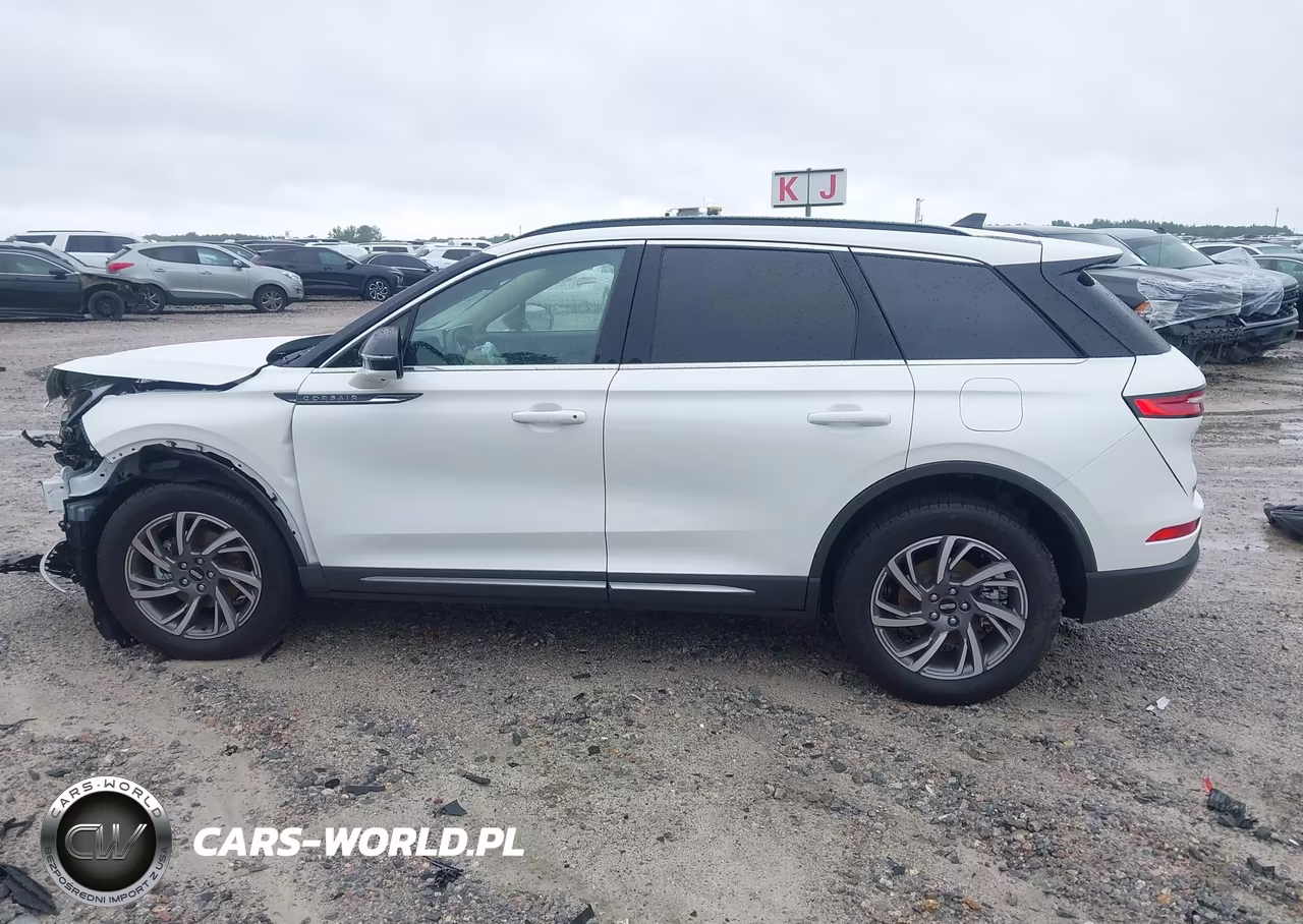 2026 Lincoln Corsair Premiere VIN:5LMCJ1CA2TUL01377 - 15