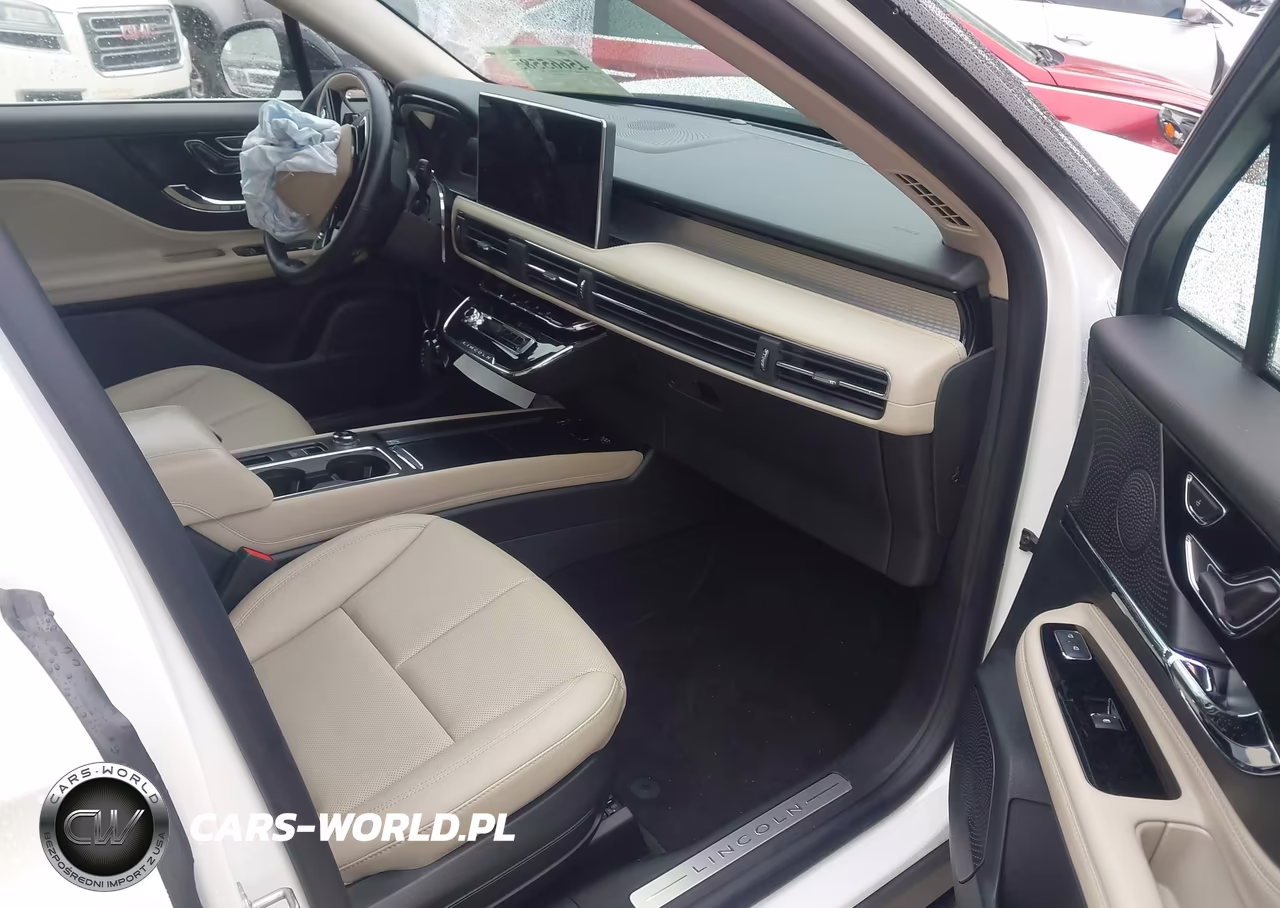 2026 Lincoln Corsair Premiere VIN:5LMCJ1CA2TUL01377 - 5