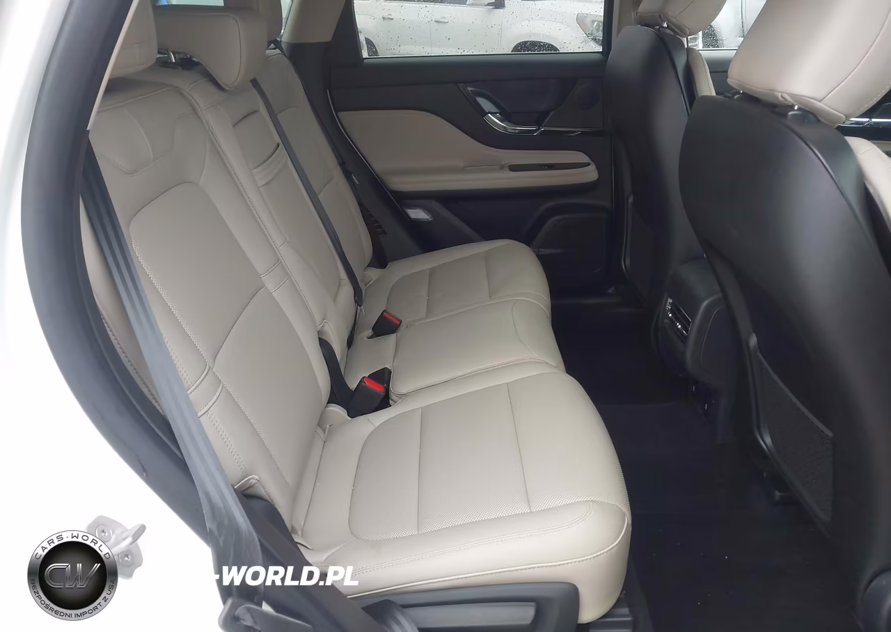 2026 Lincoln Corsair Premiere VIN:5LMCJ1CA2TUL01377 - 8