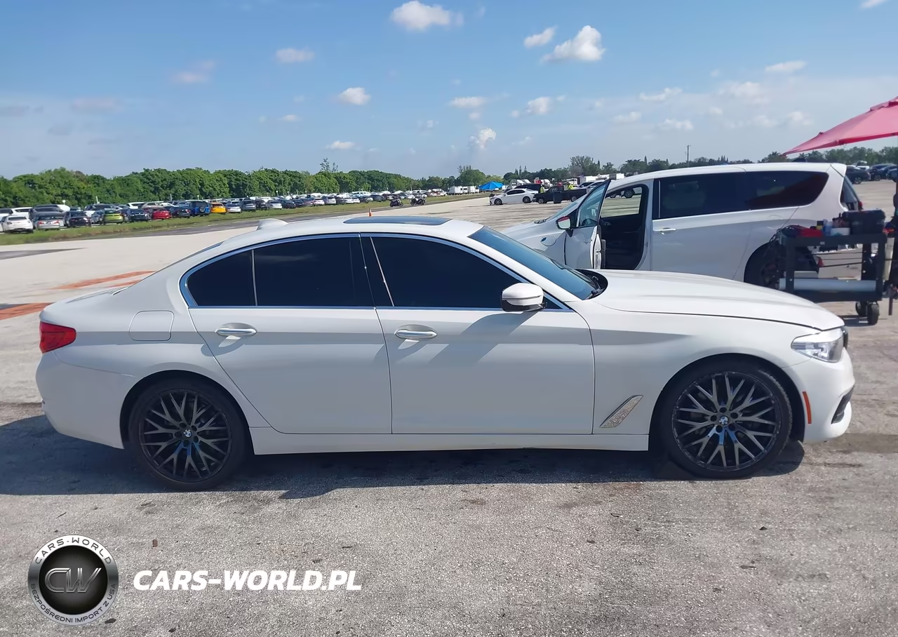 2018 BMW 530I VIN:WBAJA5C50JWA36694 - 14
