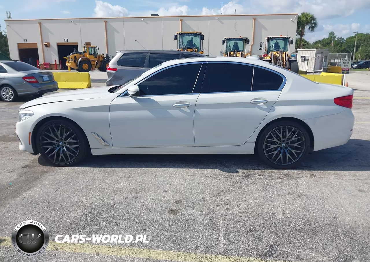 2018 BMW 530I VIN:WBAJA5C50JWA36694 - 15