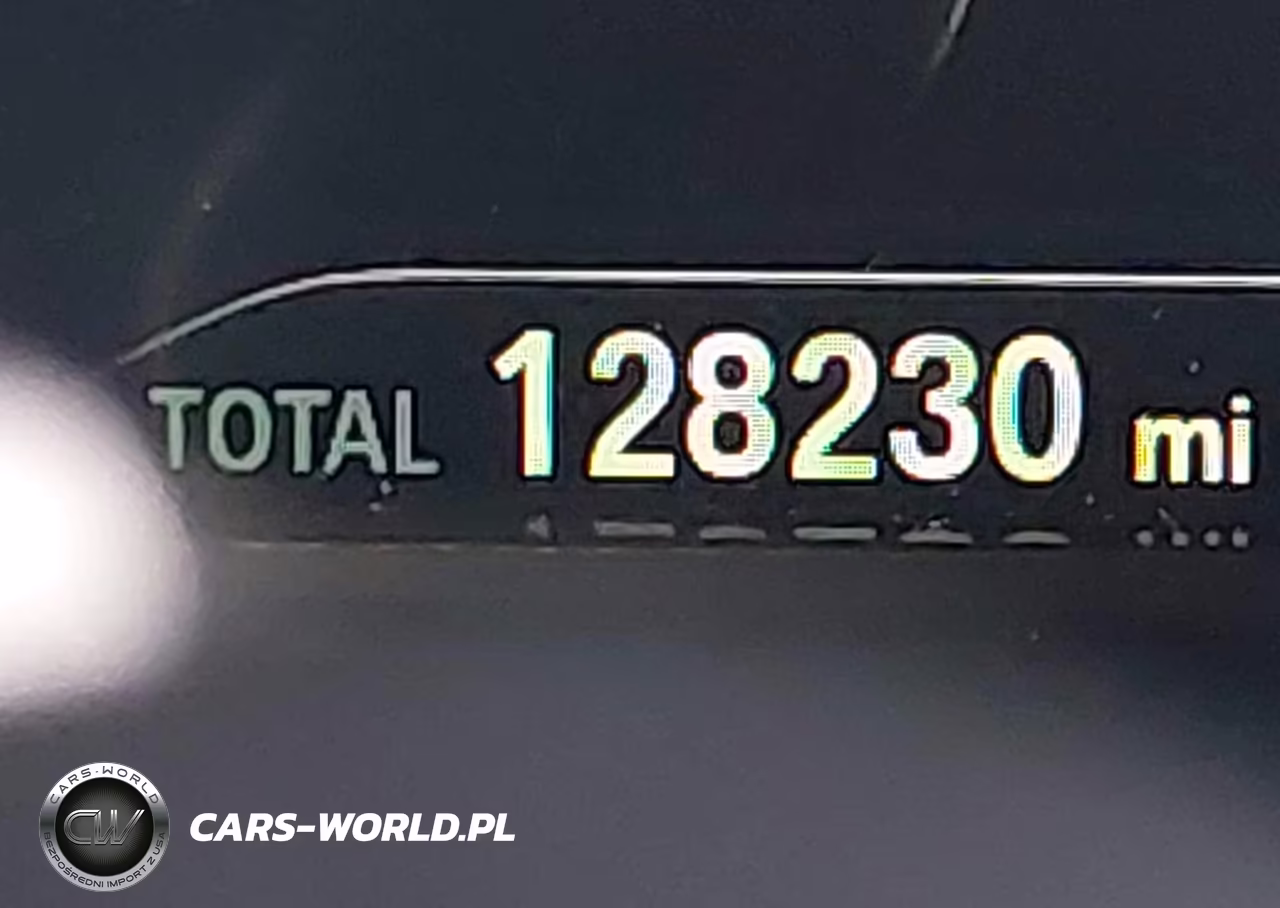 2018 BMW 530I VIN:WBAJA5C50JWA36694 - 16