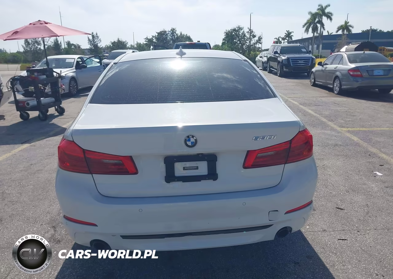 2018 BMW 530I VIN:WBAJA5C50JWA36694 - 17