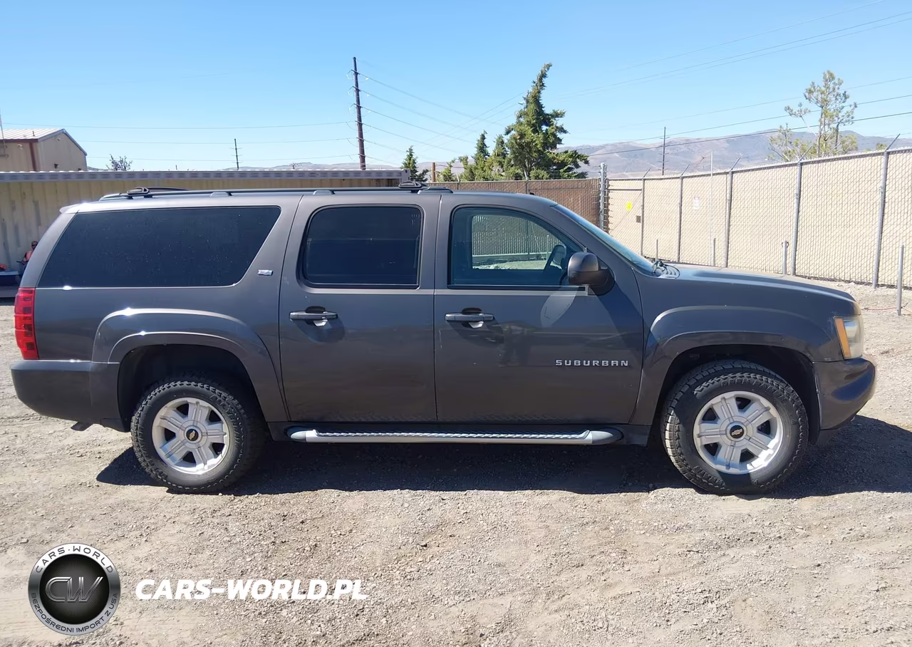 2011 Chevrolet Suburban Lt VIN:1GNSKJE35BR101083 - 13