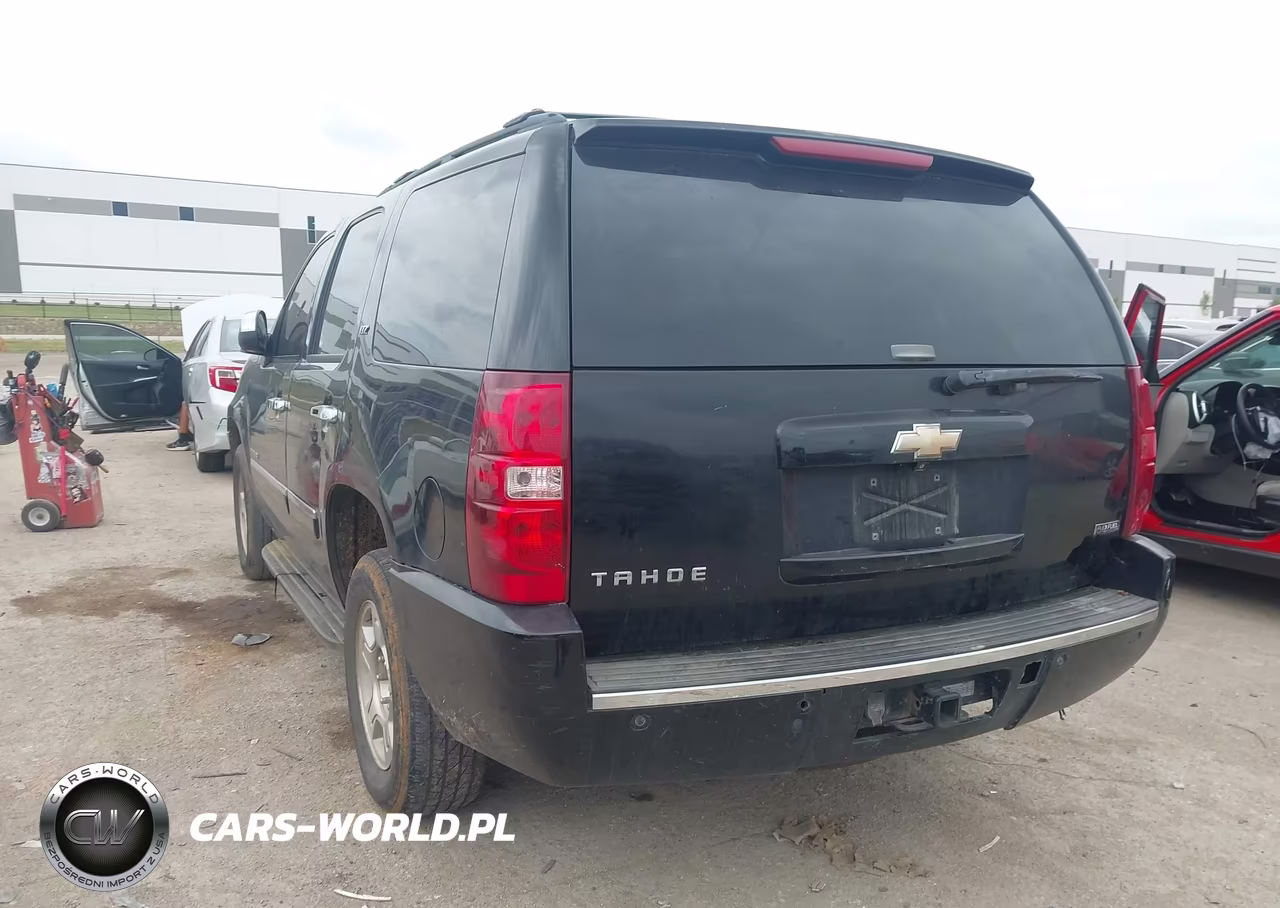 2009 Chevrolet Tahoe Ltz VIN:1GNFK33059R144404 - 3