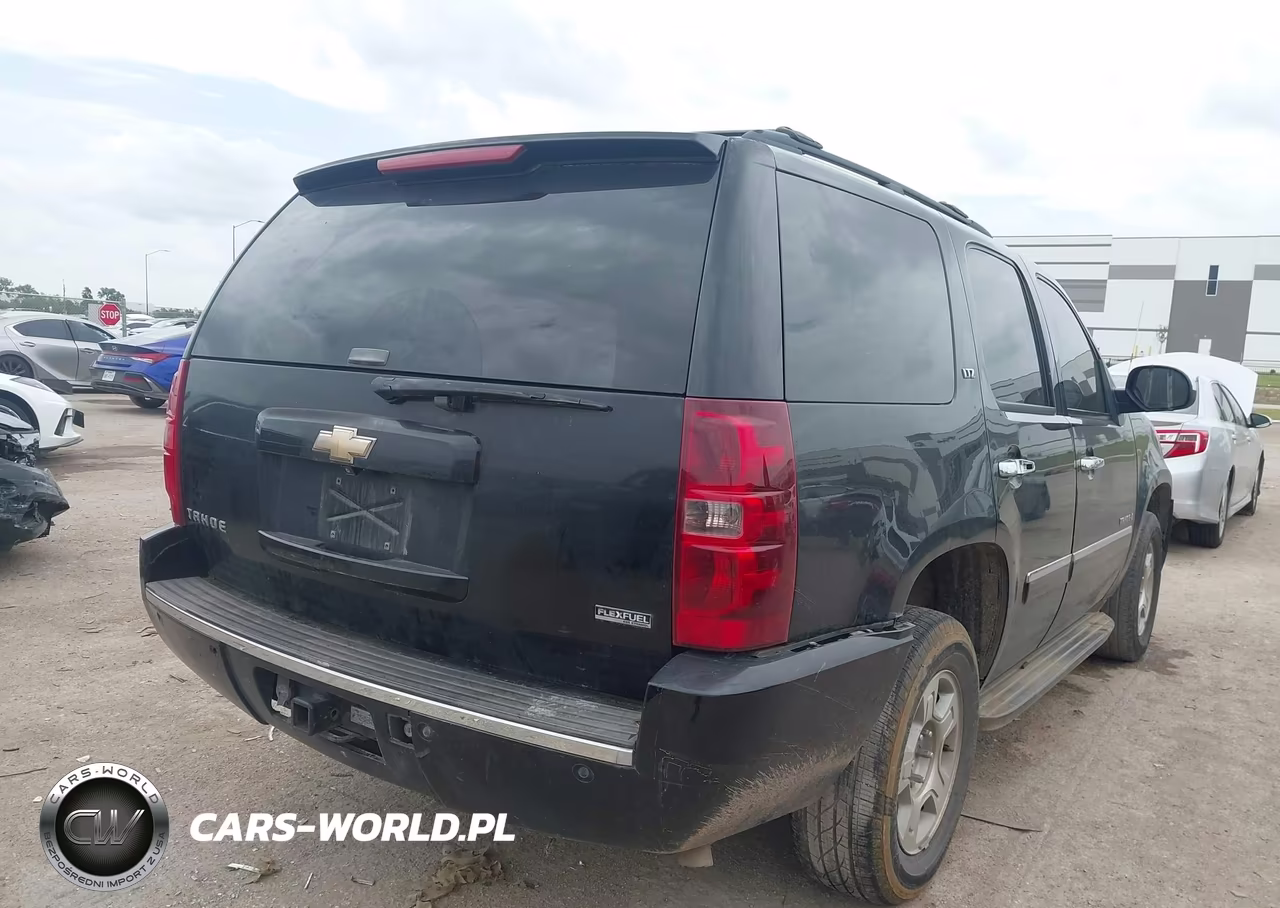 2009 Chevrolet Tahoe Ltz VIN:1GNFK33059R144404 - 4