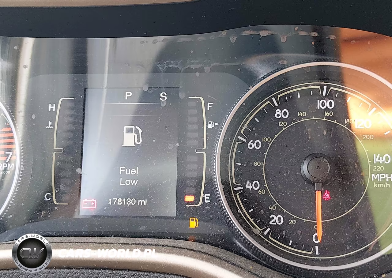 2018 Jeep Cherokee Latitude Tech Connect Fwd VIN:1C4PJLCB6JD607847 - 15