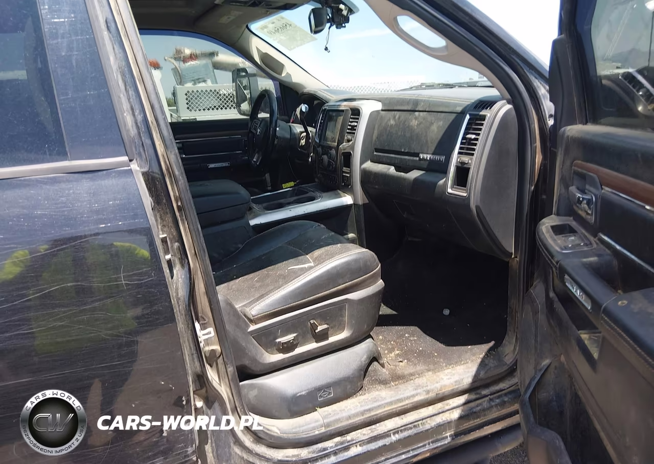 2017 Ram 3500 Laramie 4X4 6'4 Box VIN:3C63R3ML5HG577761 - 5