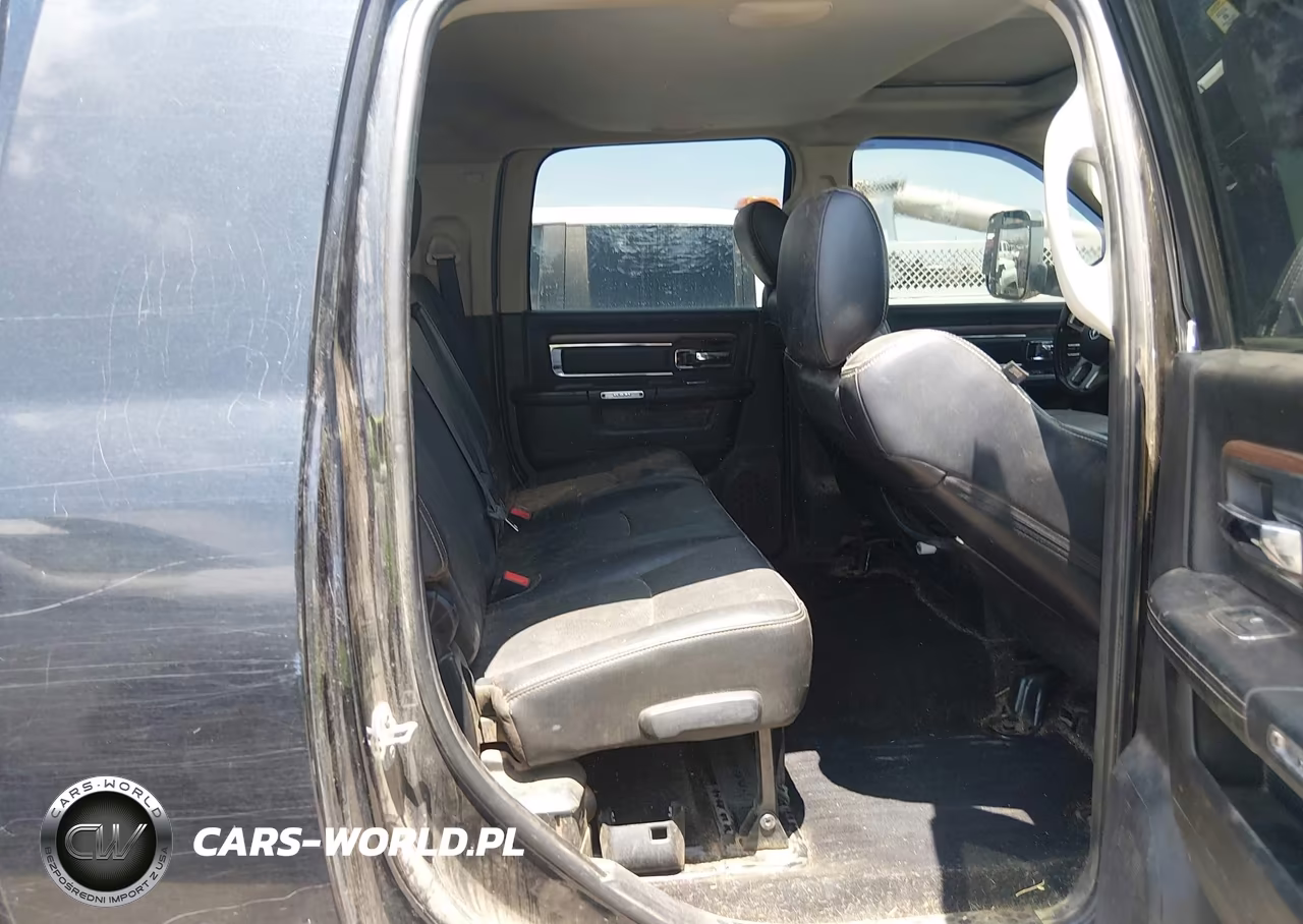 2017 Ram 3500 Laramie 4X4 6'4 Box VIN:3C63R3ML5HG577761 - 8