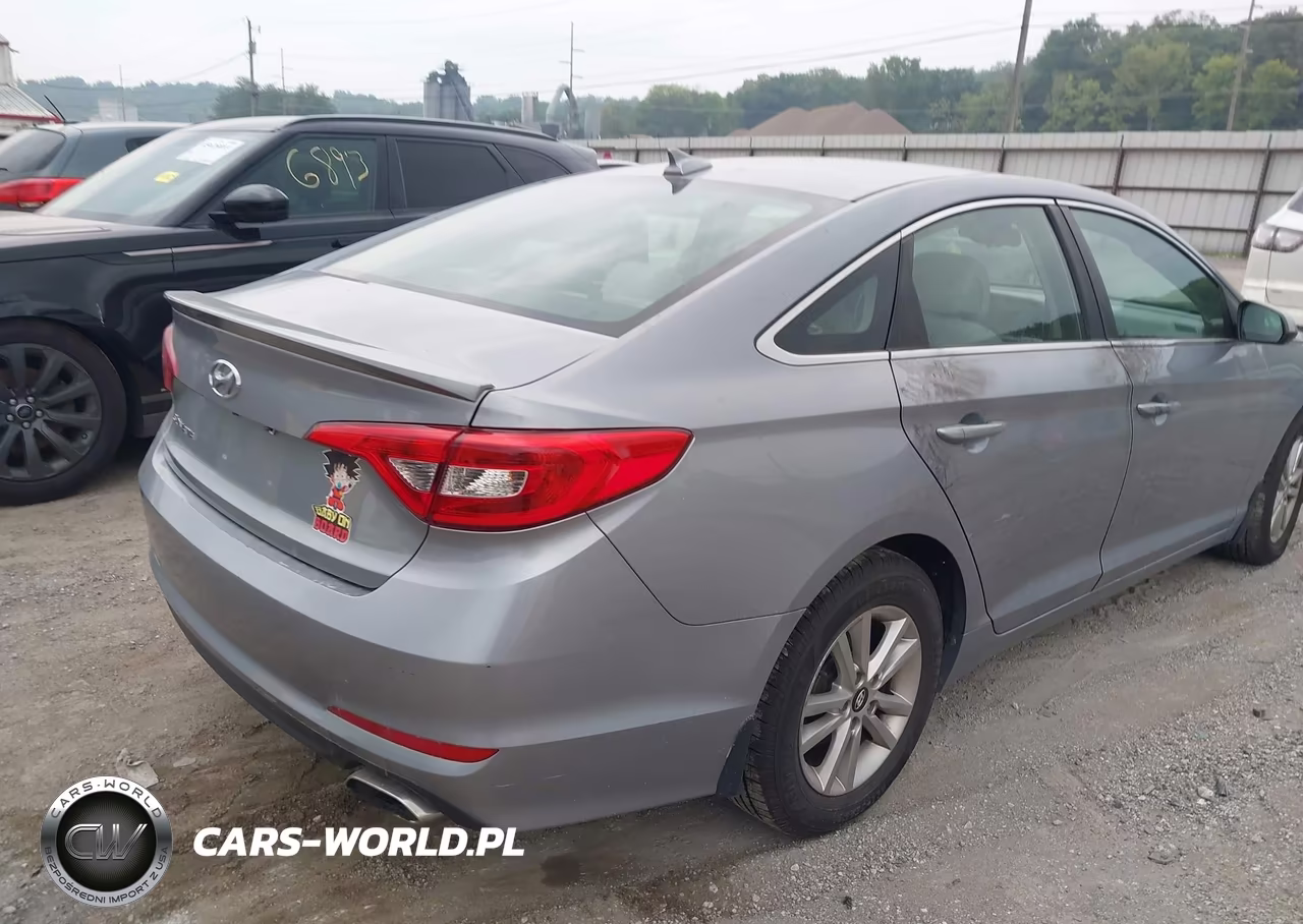 2015 Hyundai Sonata Se VIN:5NPE24AF2FH238034 - 4