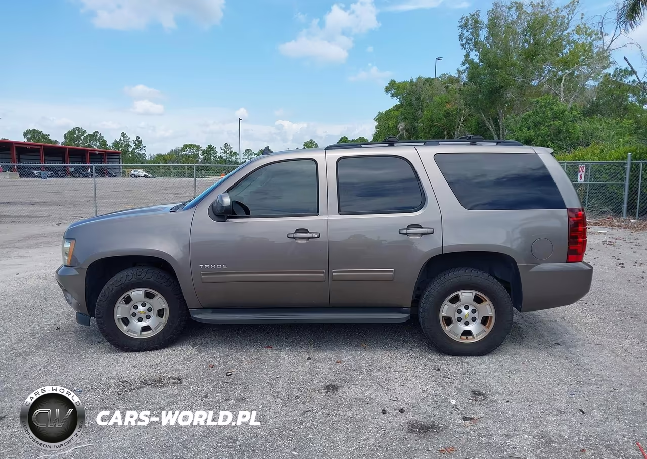 2011 Chevrolet Tahoe Lt VIN:1GNSKBE00BR295940 - 14