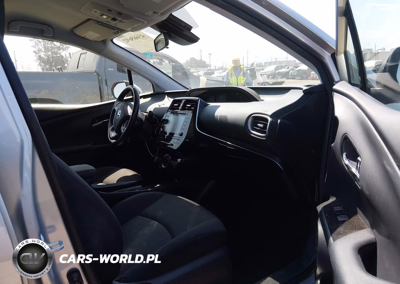 2021 Toyota Prius Prime Le VIN:JTDKAMFP0M3187486 - 5