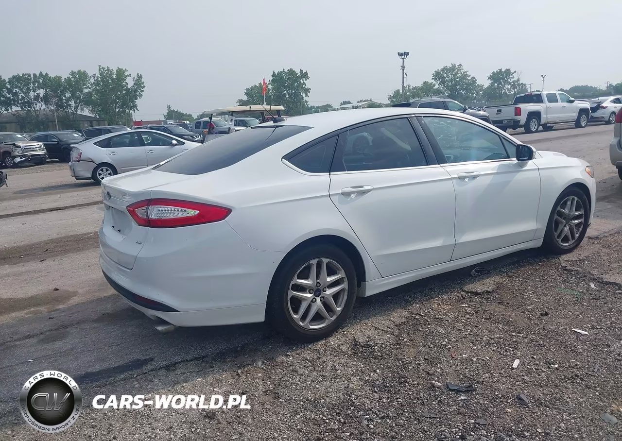 2015 Ford Fusion Se VIN:1FA6P0H78F5108567 - 4