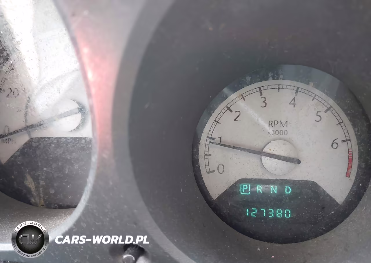 2007 Chrysler Sebring VIN:1C3LC46K47N556396 - 7