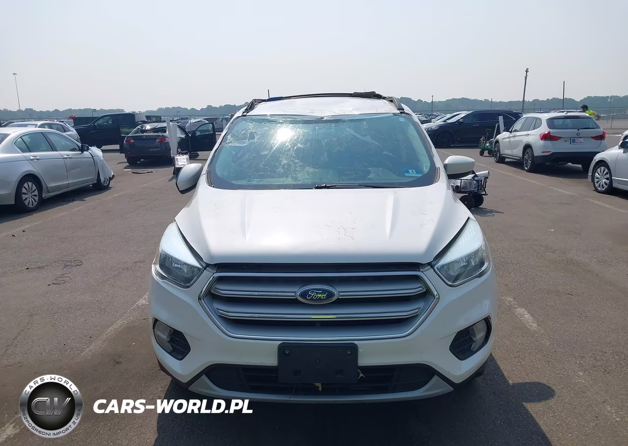 2018 Ford Escape Se VIN:1FMCU9GD0JUA15327 - 12