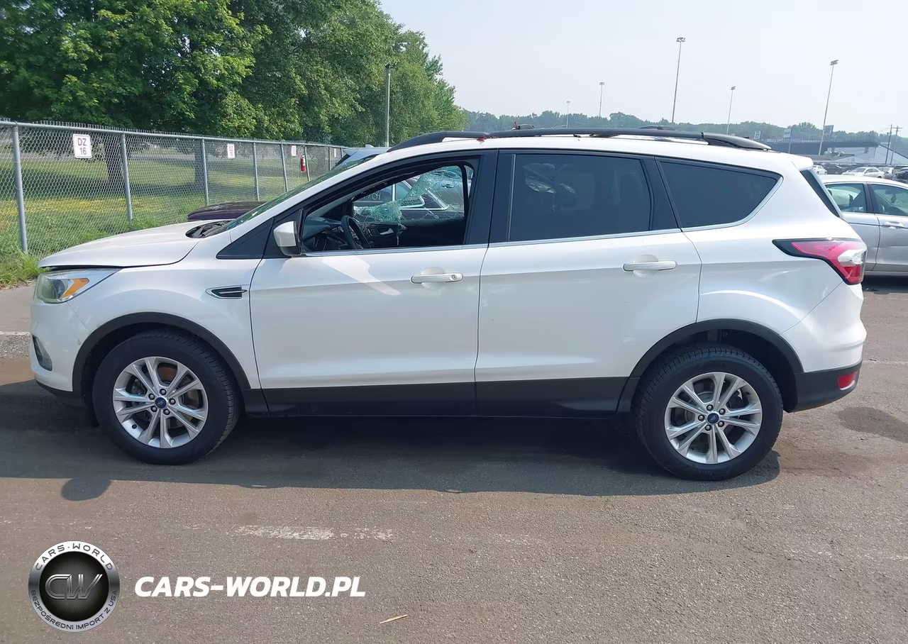 2018 Ford Escape Se VIN:1FMCU9GD0JUA15327 - 14