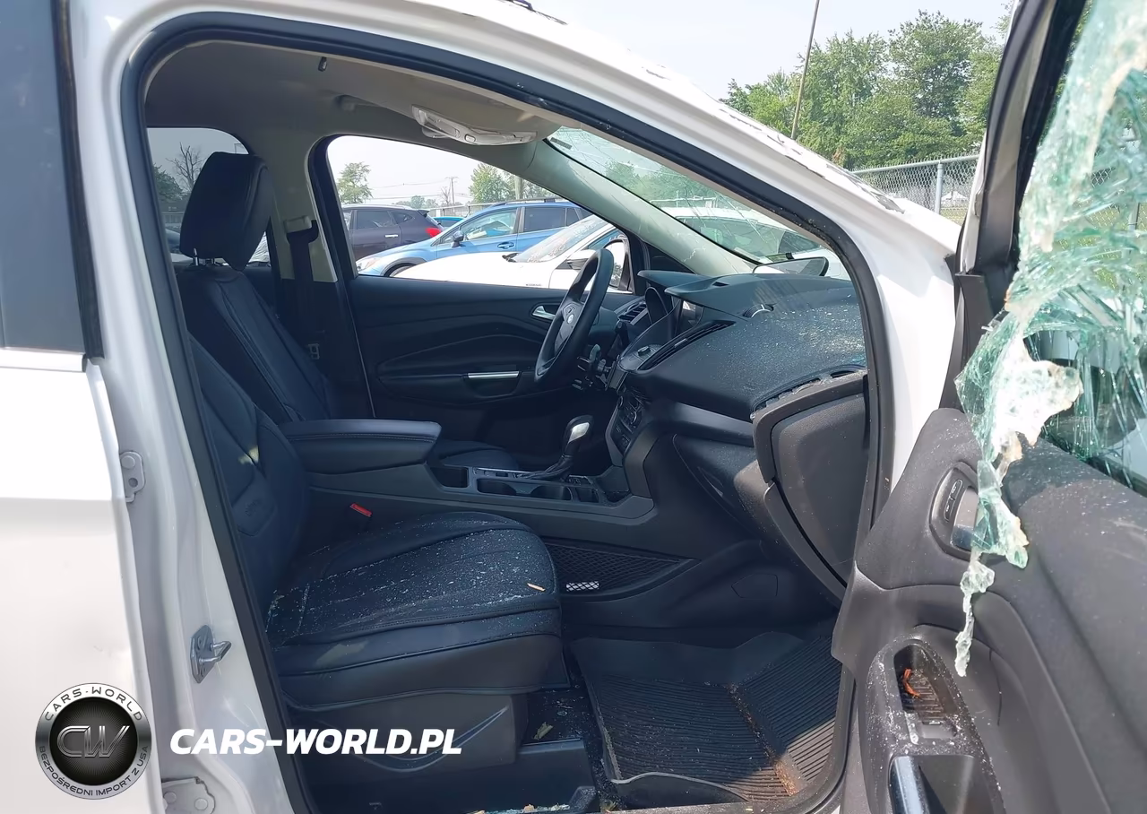 2018 Ford Escape Se VIN:1FMCU9GD0JUA15327 - 5