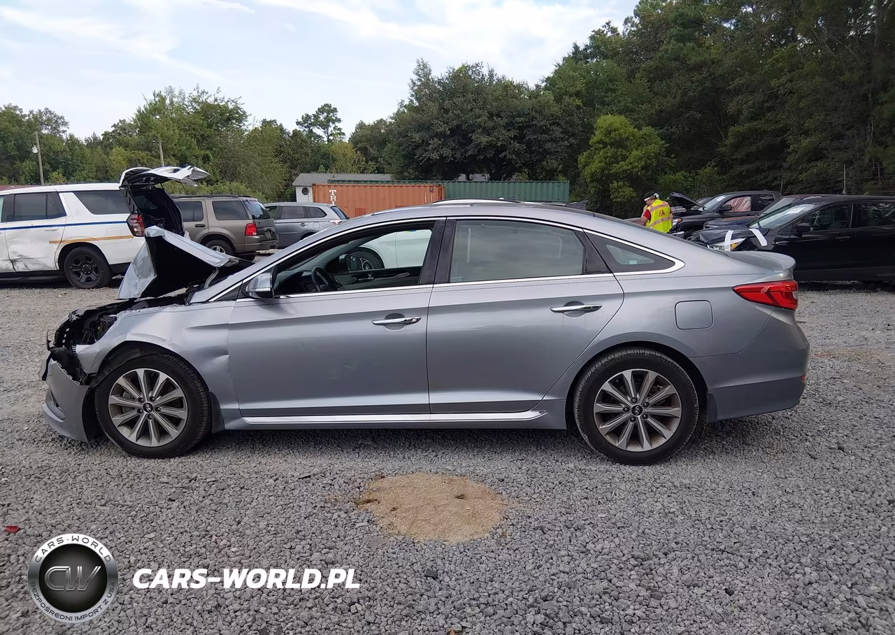 2016 Hyundai Sonata Limited VIN:5NPE34AF7GH288989 - 14