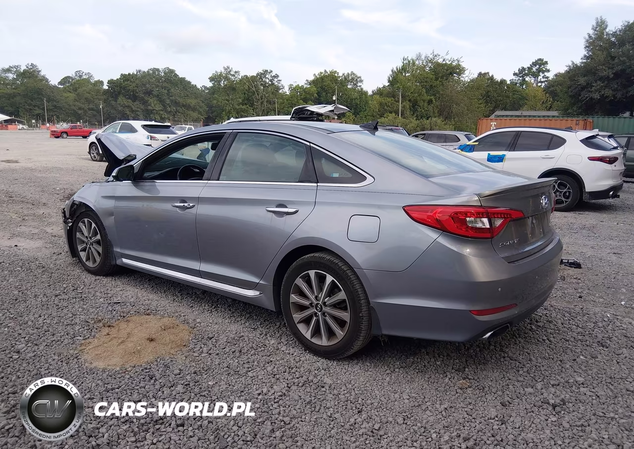 2016 Hyundai Sonata Limited VIN:5NPE34AF7GH288989 - 3