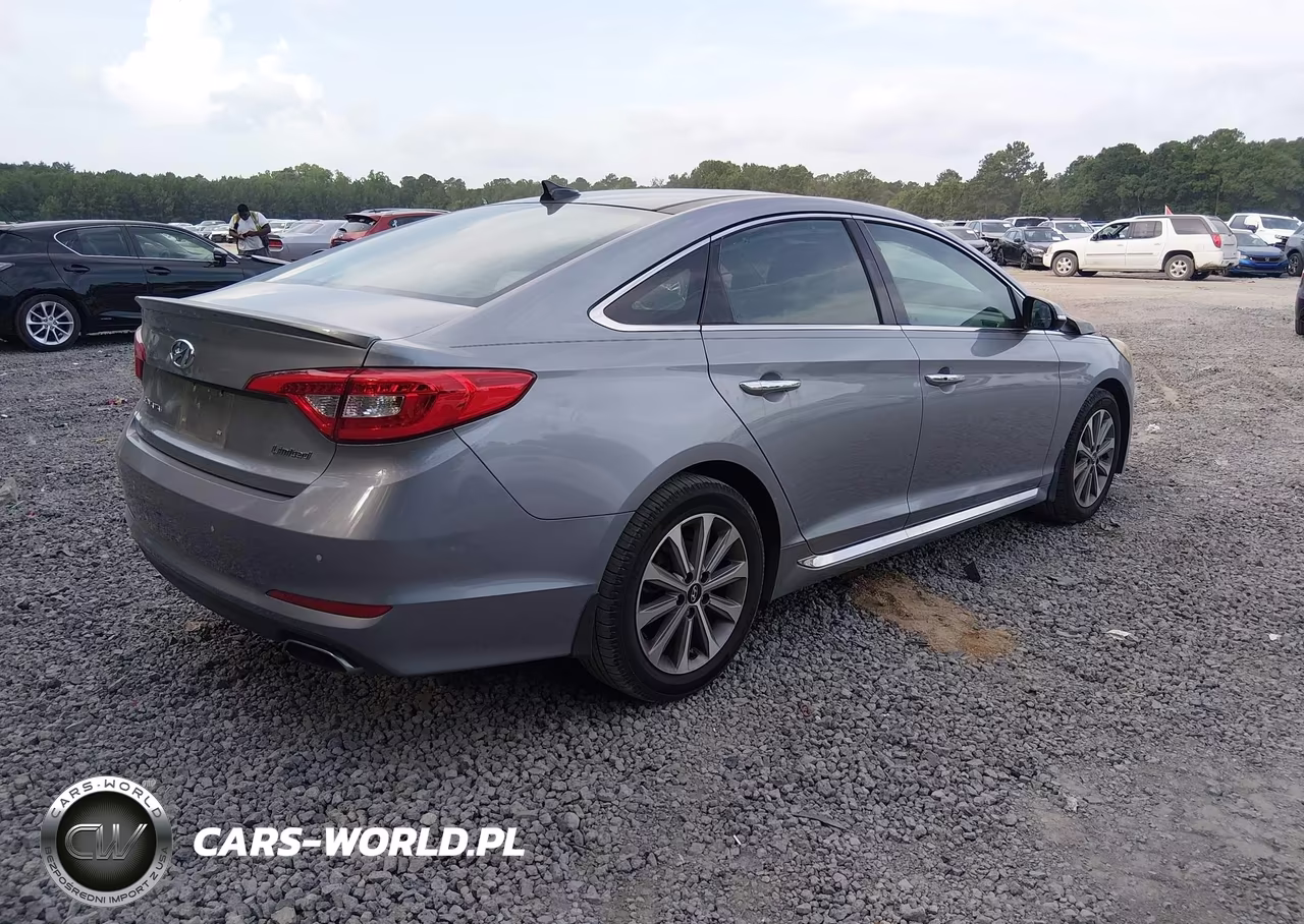 2016 Hyundai Sonata Limited VIN:5NPE34AF7GH288989 - 4