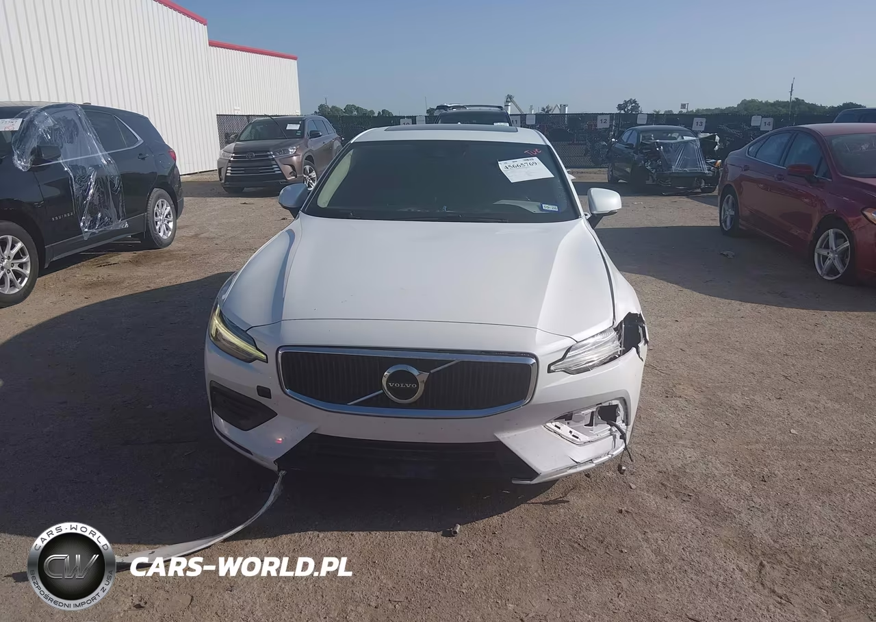 2019 Volvo S60 T6 Momentum VIN:7JRA22TK9KG017978 - 11