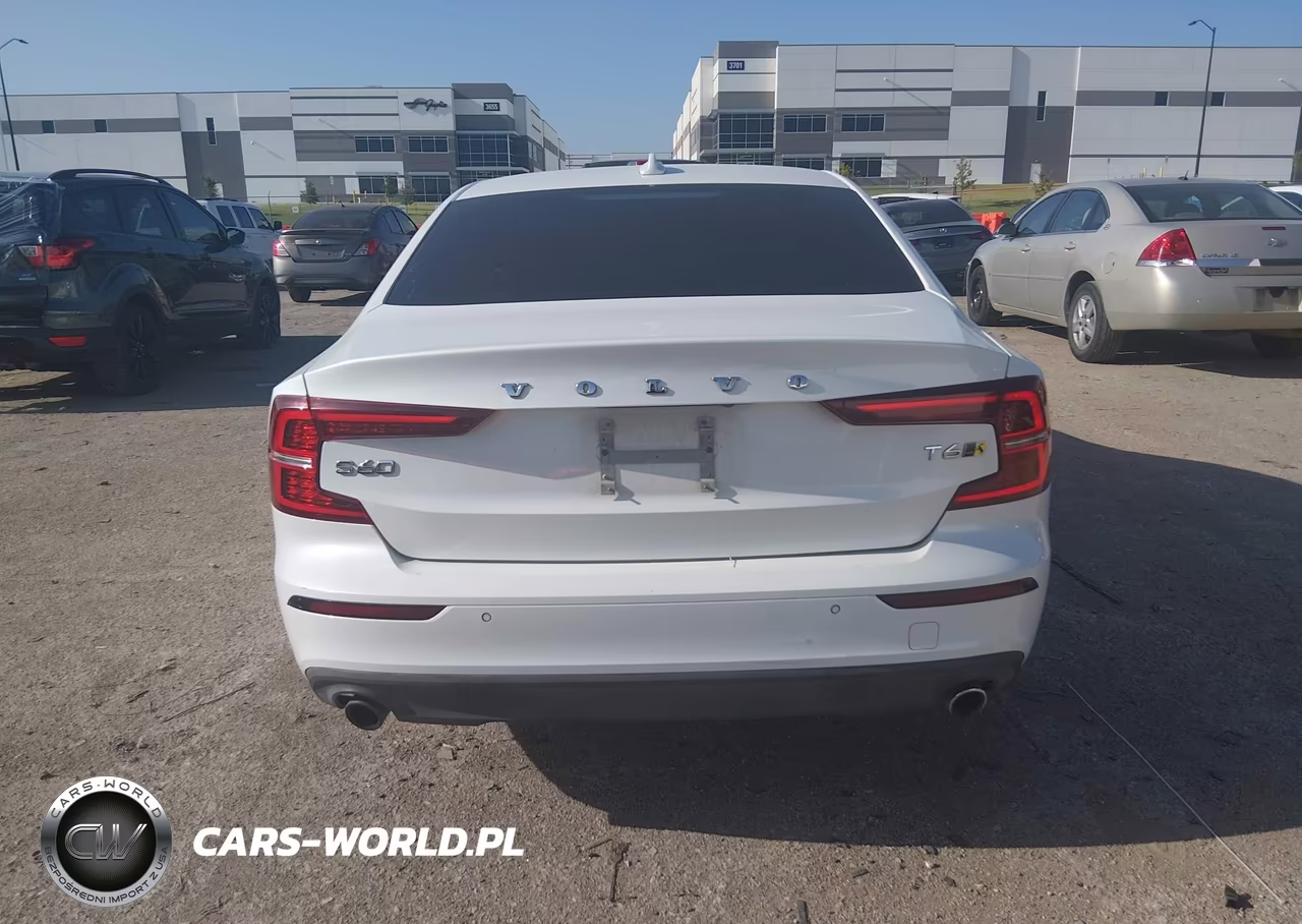 2019 Volvo S60 T6 Momentum VIN:7JRA22TK9KG017978 - 15