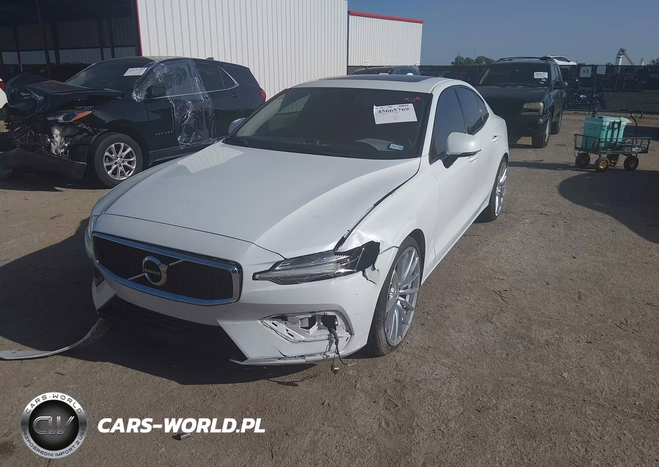 2019 Volvo S60 T6 Momentum VIN:7JRA22TK9KG017978 - 6