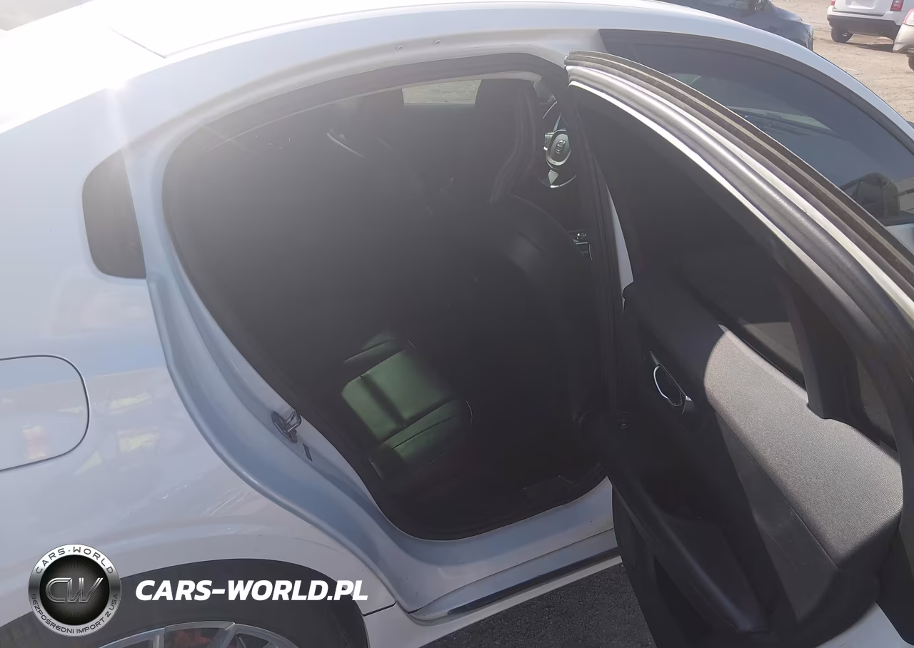 2019 Volvo S60 T6 Momentum VIN:7JRA22TK9KG017978 - 8