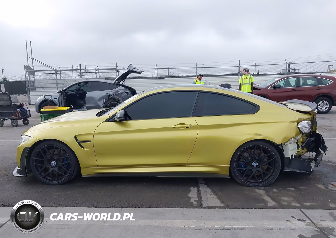 2015 BMW M4 VIN:WBS3R9C5XFK331155 - 15