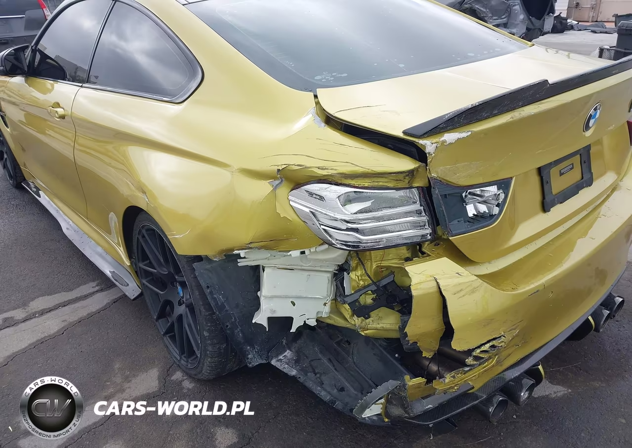 2015 BMW M4 VIN:WBS3R9C5XFK331155 - 19