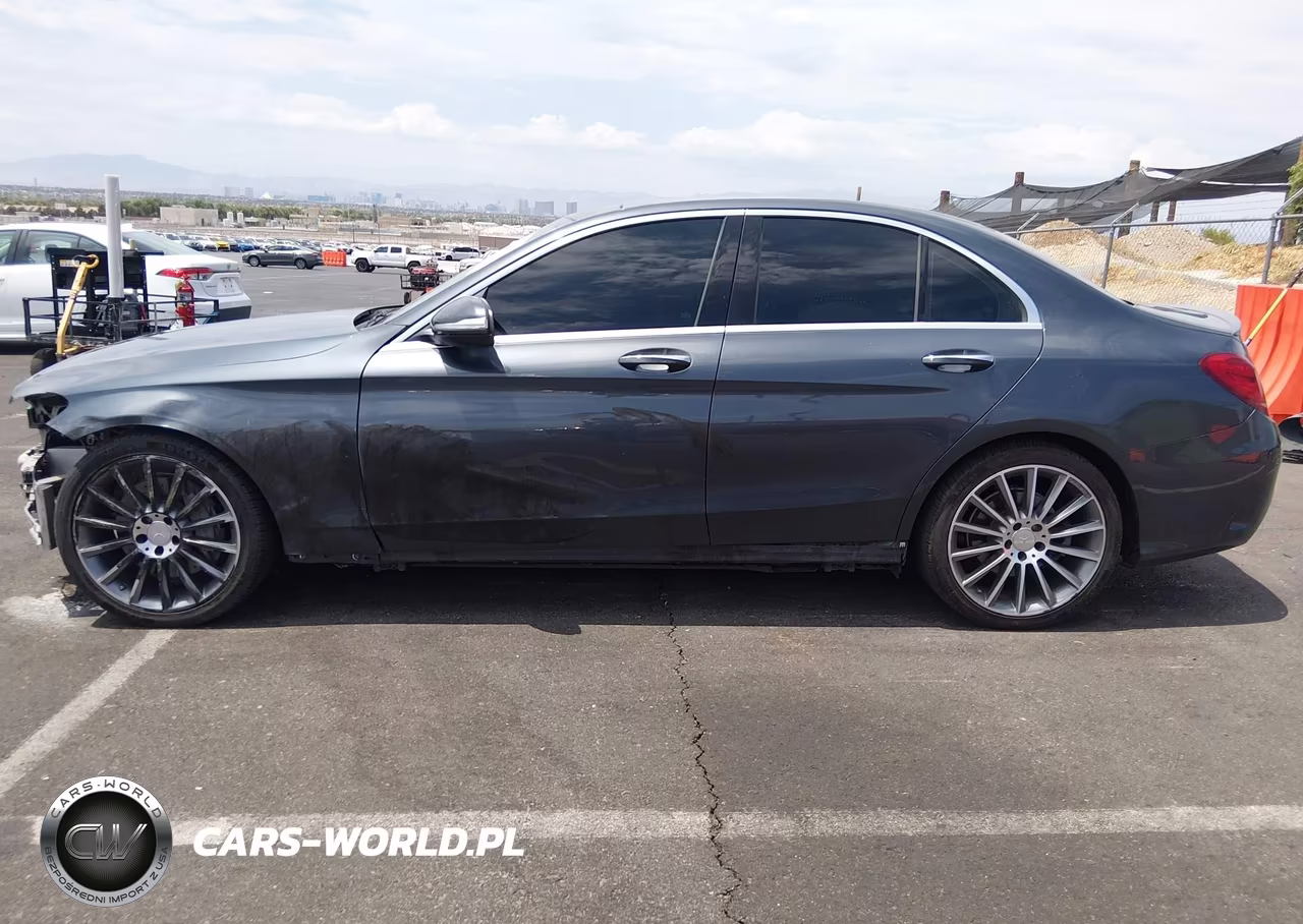 2015 Mercedes-Benz C 300 Sport VIN:55SWF4JB6FU090182 - 15