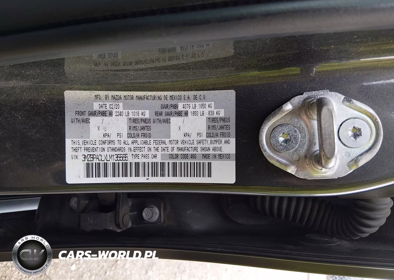 2020 Mazda Mazda3 Select Package VIN:3MZBPACLXLM135565 - 14