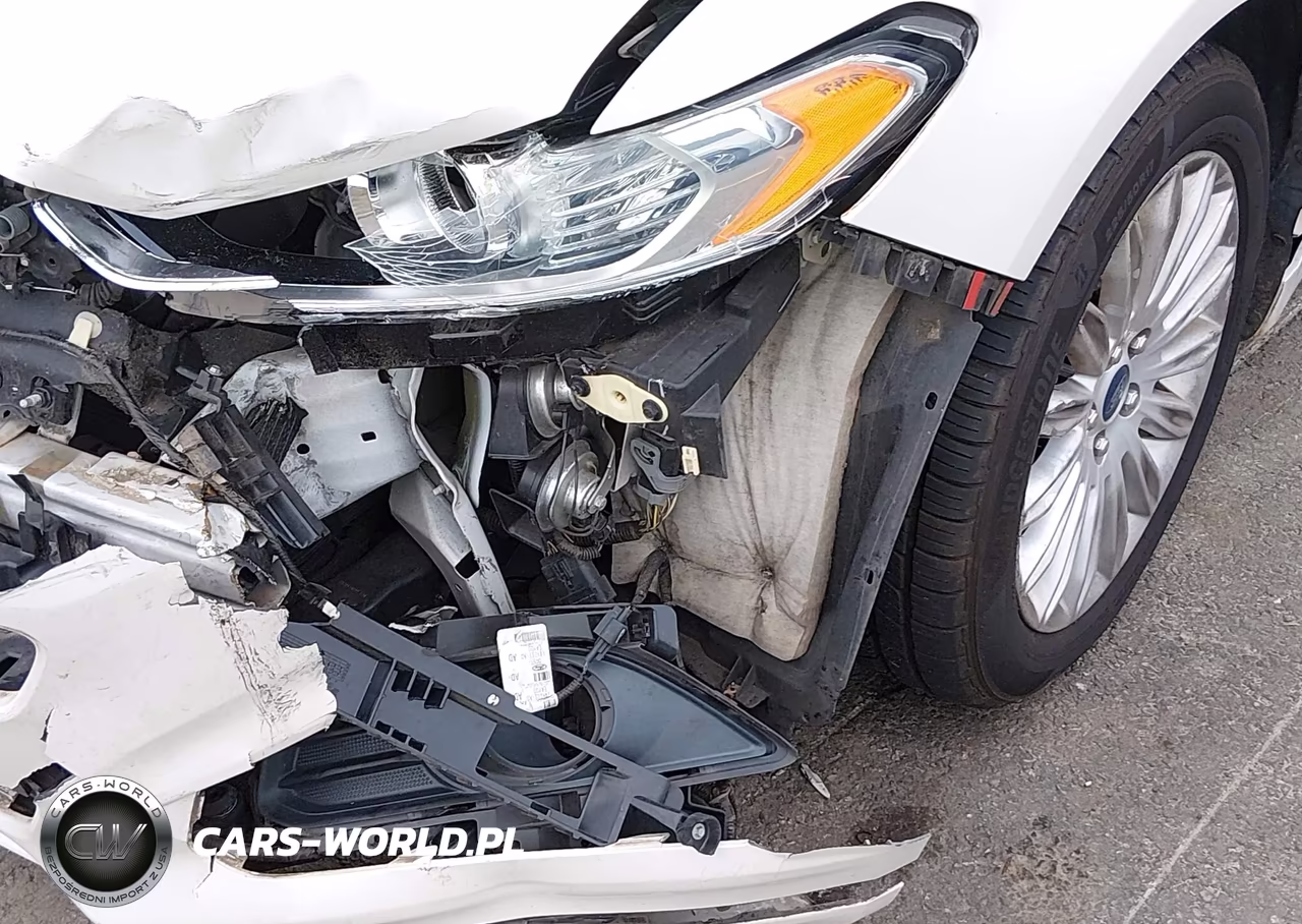 2015 Ford Fusion Hybrid Se VIN:3FA6P0LU4FR116675 - 18