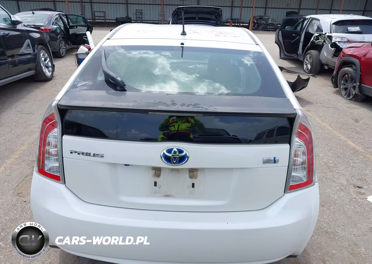 2013 Toyota Prius Two VIN:JTDKN3DU9D0340455 - 16