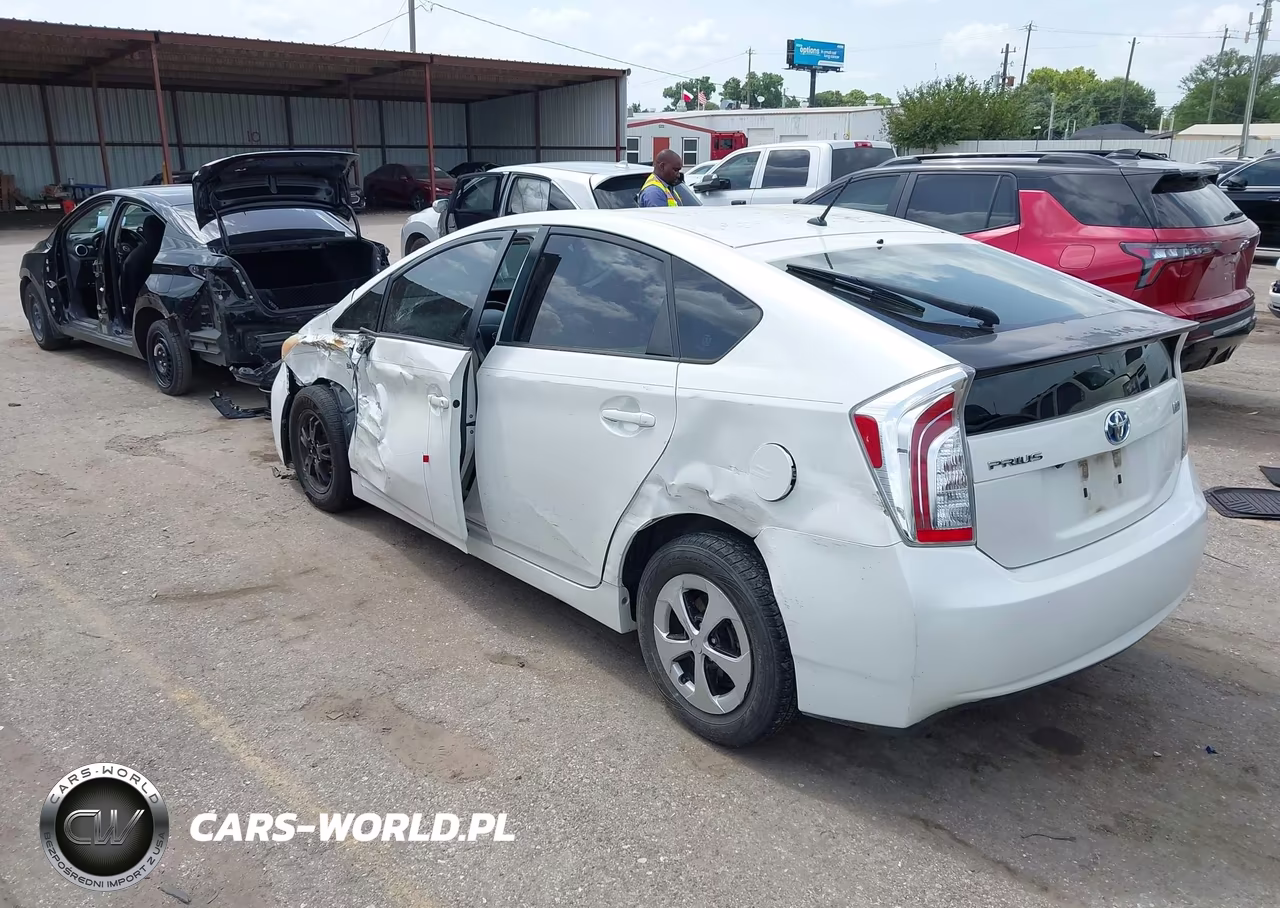 2013 Toyota Prius Two VIN:JTDKN3DU9D0340455 - 3