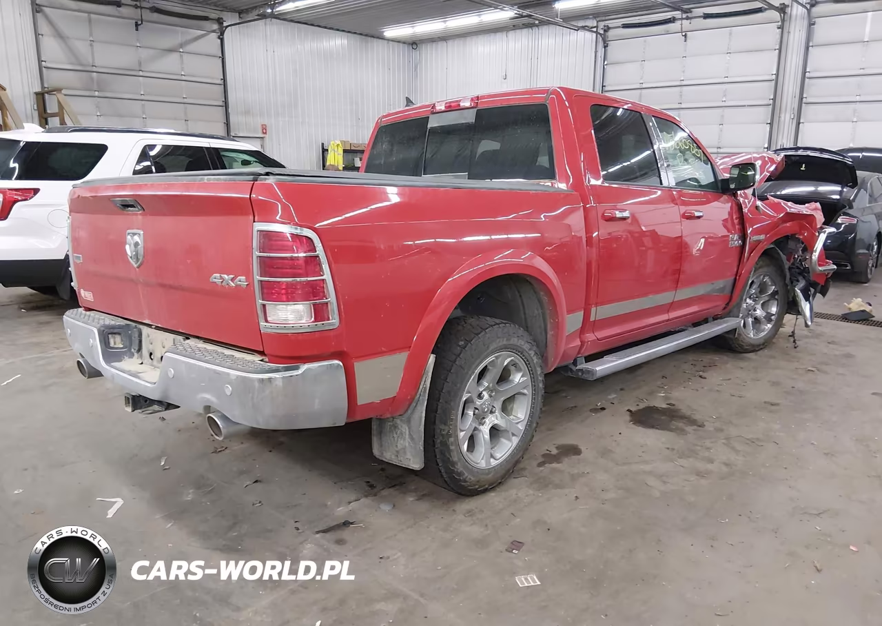 2015 Ram 1500 Laramie VIN:1C6RR7NT1FS752853 - 4