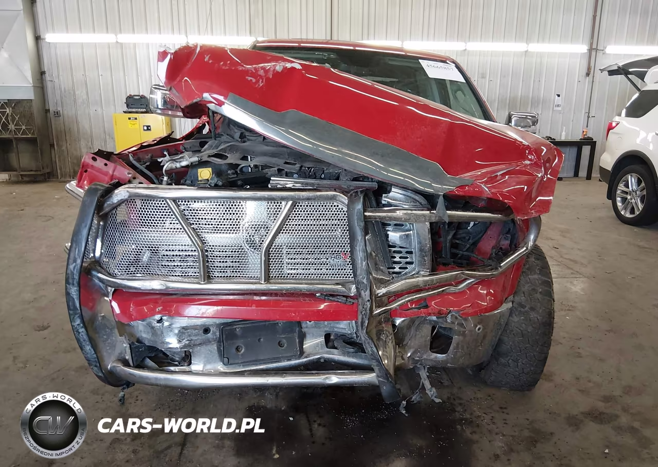 2015 Ram 1500 Laramie VIN:1C6RR7NT1FS752853 - 6
