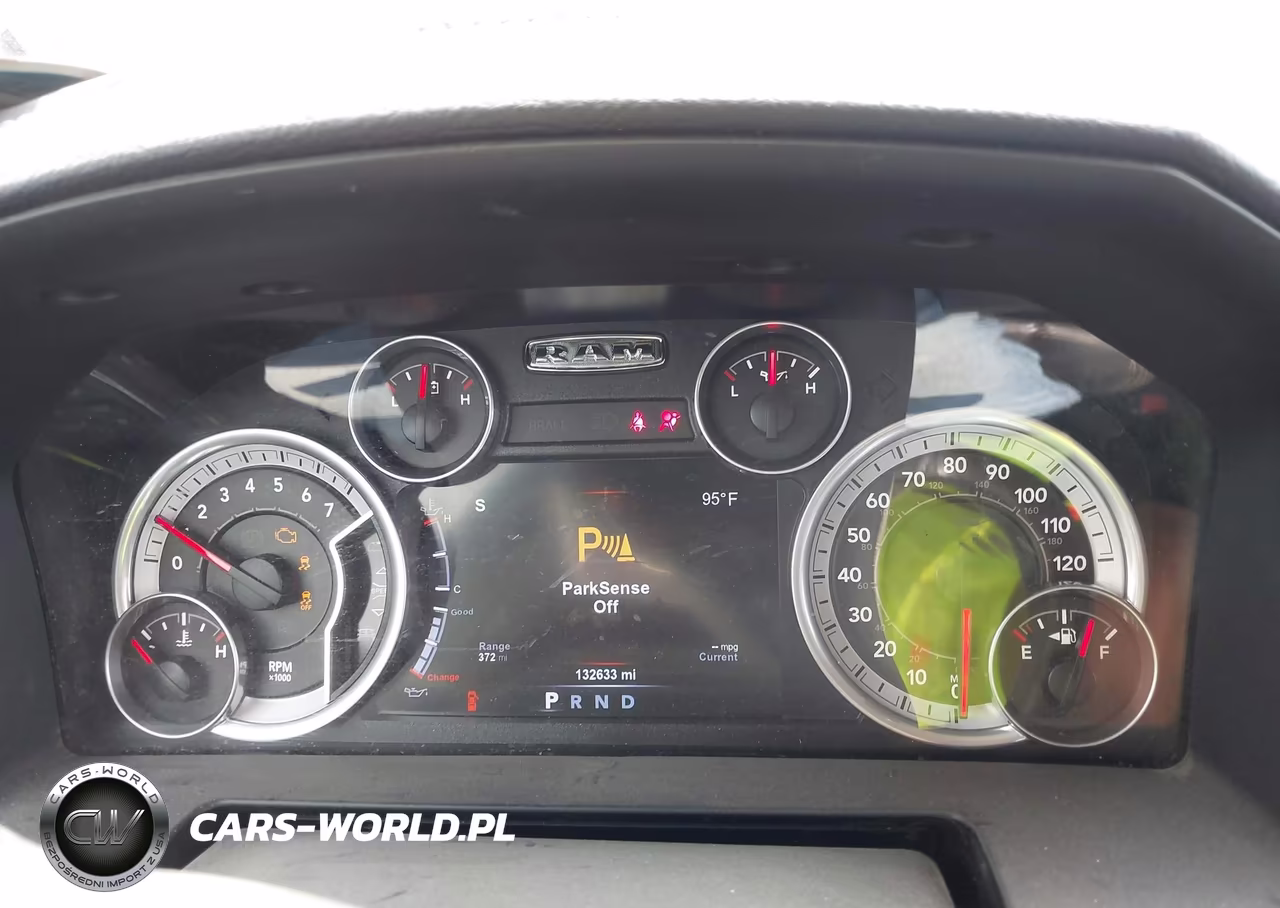 2015 Ram 1500 Laramie VIN:1C6RR7NT1FS752853 - 7