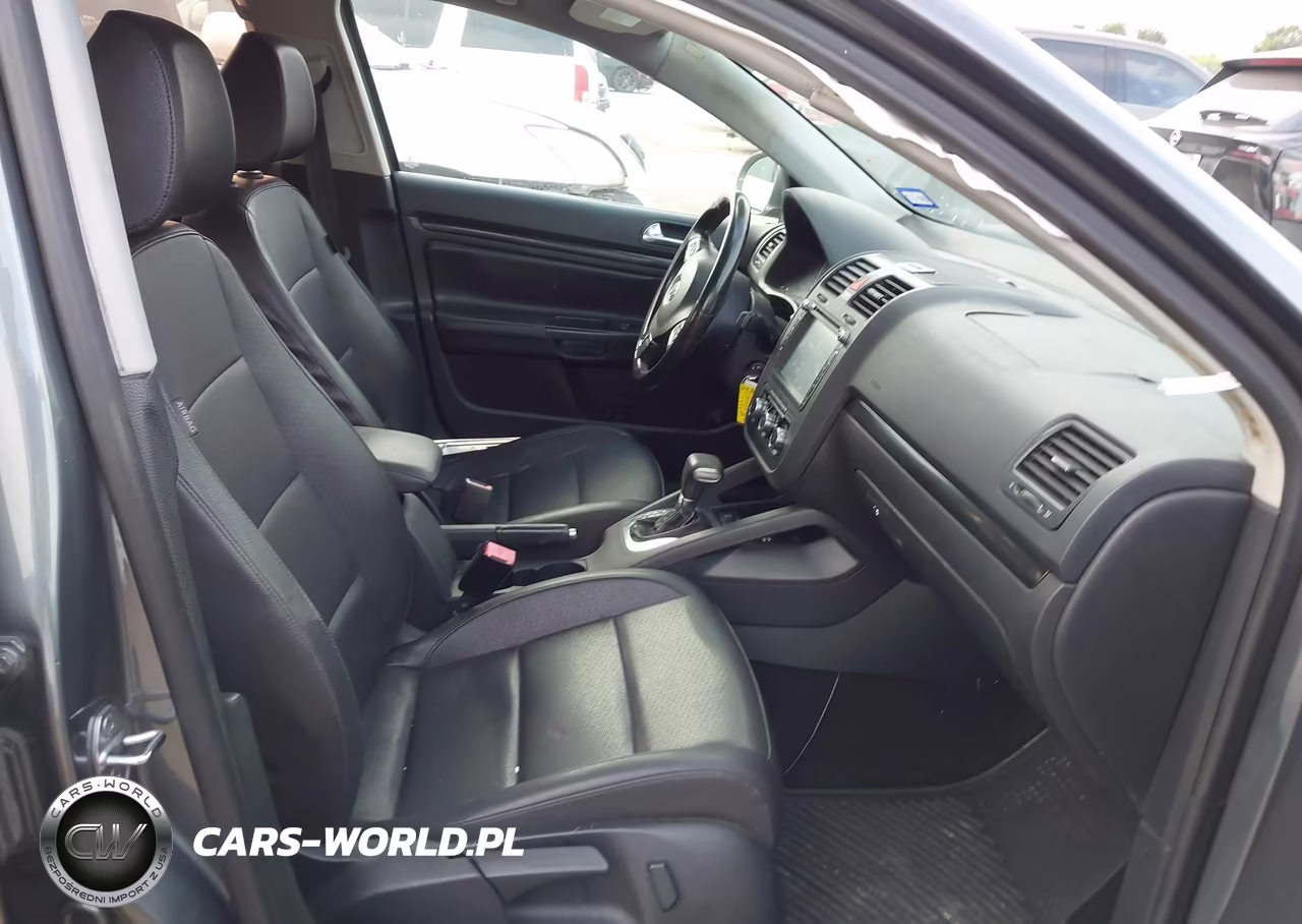 2010 Volkswagen Jetta Tdi VIN:3VWAL7AJ3AM021528 - 5